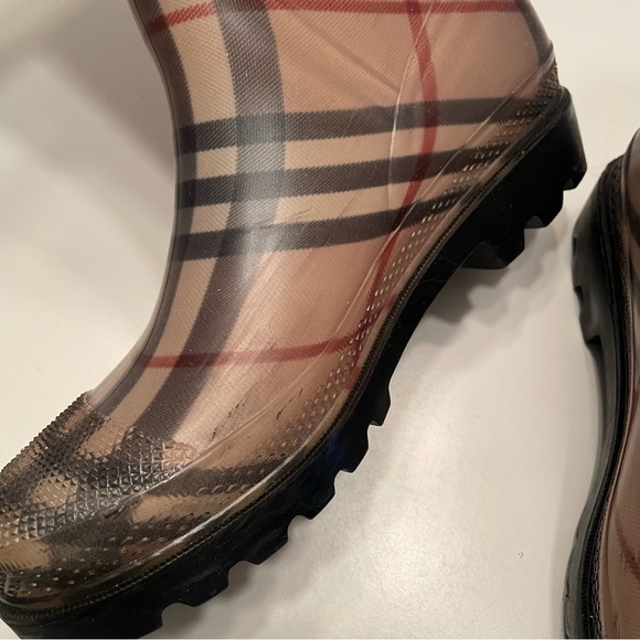 Burberry Nova Check Plaid Boots - Picture 4 of 6